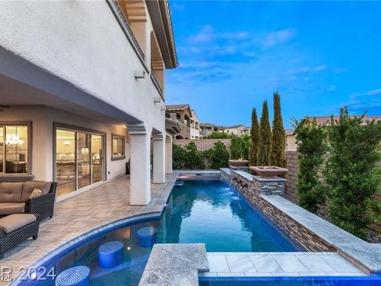 298 Calgrove St, Las Vegas, NV 89138