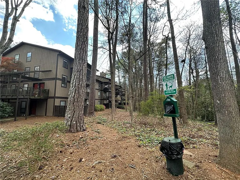 303 River Run Dr — Photo 35