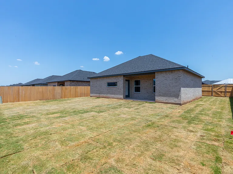 7900 Freedom Crest Ave — Photo 14