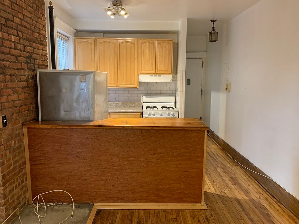 1st image of 246 Pacific St #2E