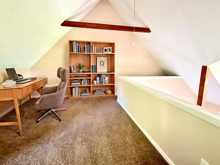 463 Averill Ave — Photo 23