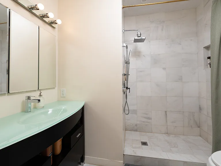 7 Bay State Rd #2C — Photo 22