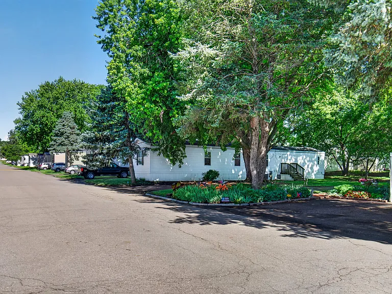 Evergreen Village — Photo 4