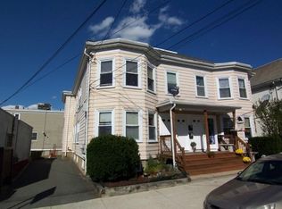 50 Roslyn St, Salem, MA 01970