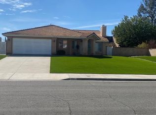 657 Peachwood Pl, Riverside, CA 92506