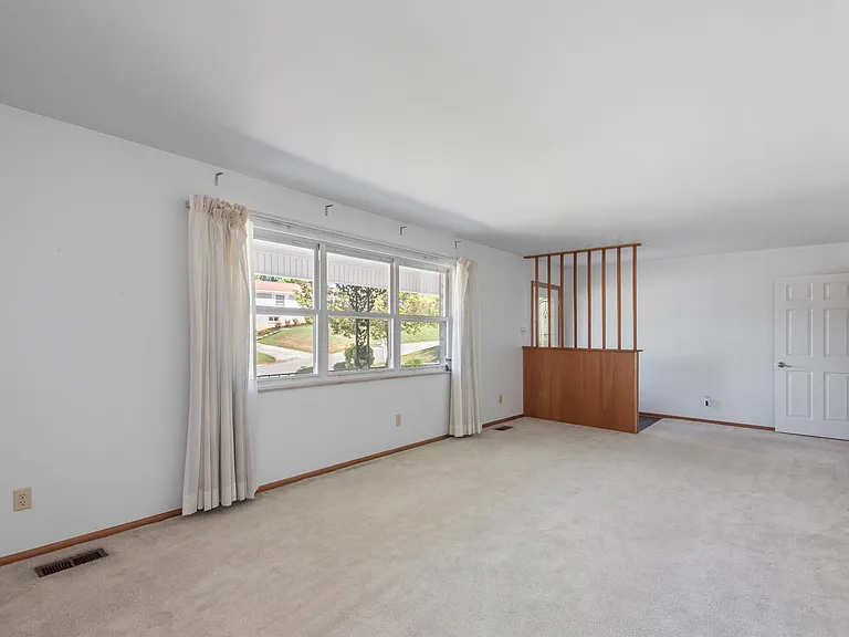 6216 Mountain Laurel Rd — Photo 21