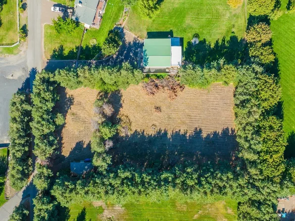 887 S Badger Rd, Kennewick, WA 99338
