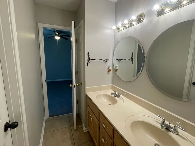 6179 Cherokee Dr — Photo 8