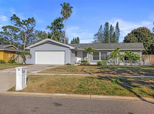 2630 Pinewood Dr, Dunedin, FL 34698