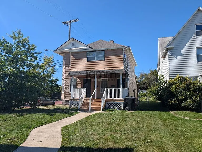 1476 W 107th St #1476 W 107TH UPPER — Photo 2