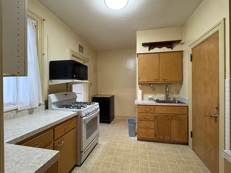7469 Hoover Ave — Photo 5