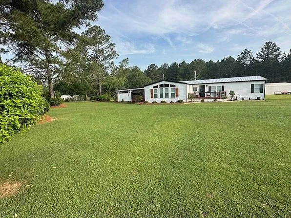 121 Willow Ln, Brooklet, GA 30415