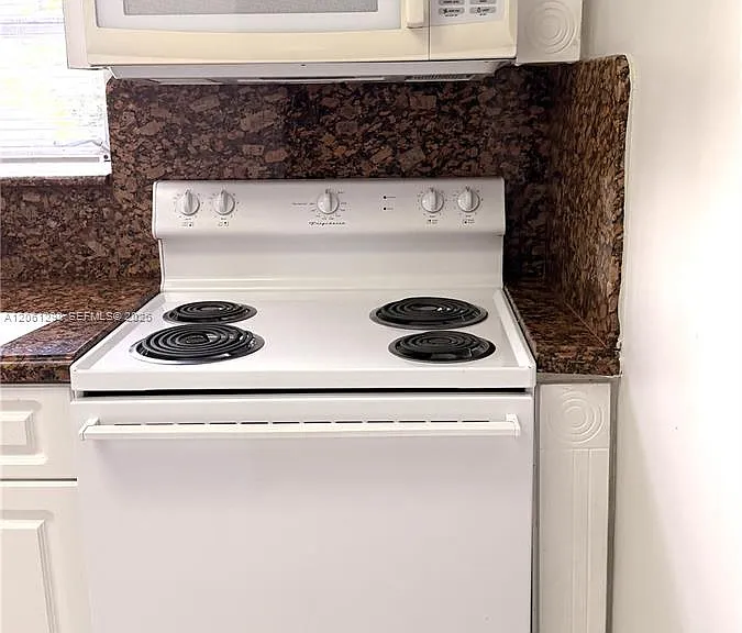 5100 W Flagler St #204 — Photo 6
