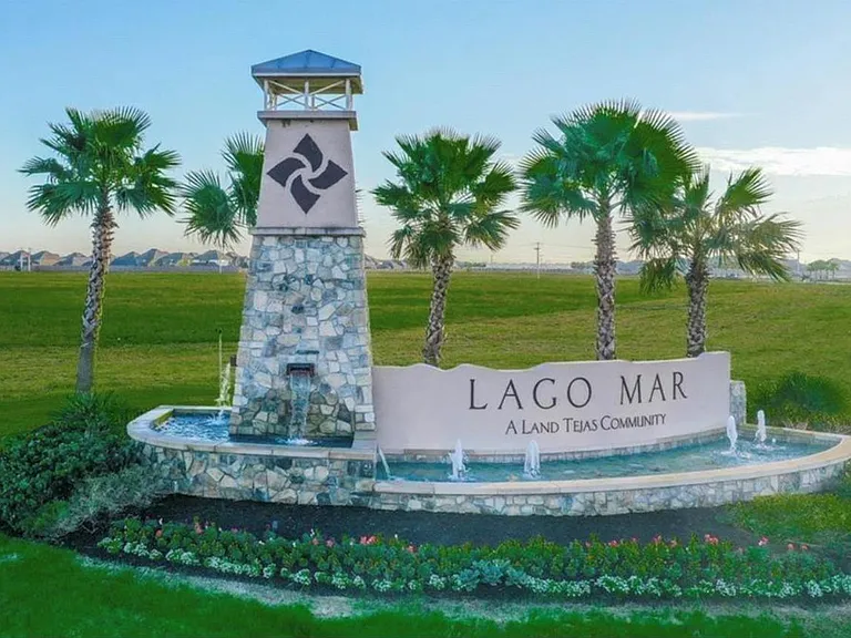 2700 Diamond Reef Ln — Photo 34