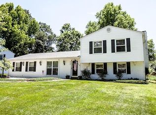 317 Nantucket Dr, Ballwin, MO