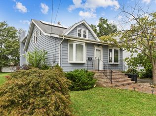 27 Roosevelt St, Little Ferry, NJ 07643