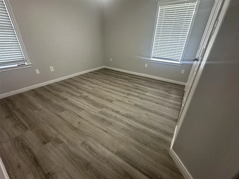 7210 Mikes St — Photo 12