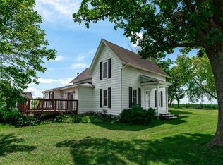 7496 Wolf Rd #1, Kingston, IL 60145