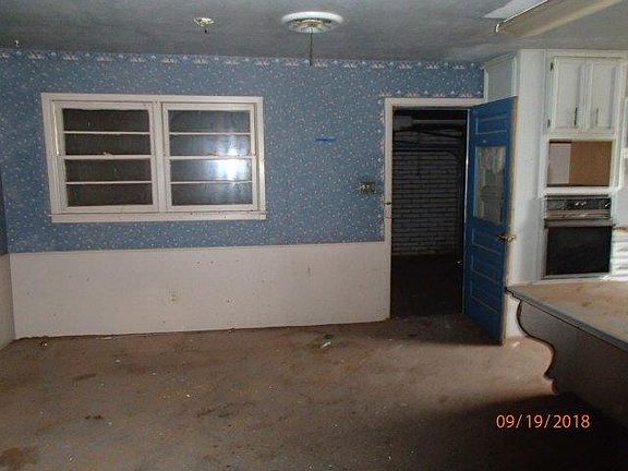 4th image of 2311 Levelland Hwy