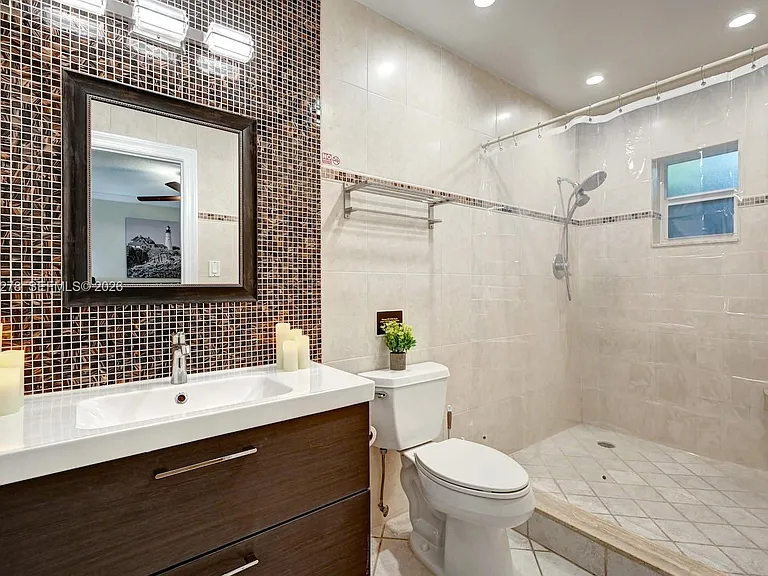 825 Harrison St — Photo 19