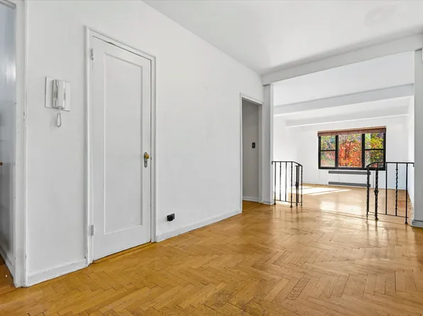 62 Park Terrace West image 7 of 18