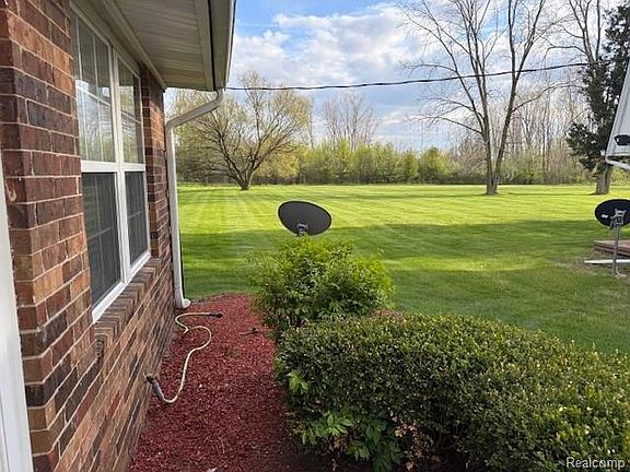 4th image of 6351 Beechfield Dr