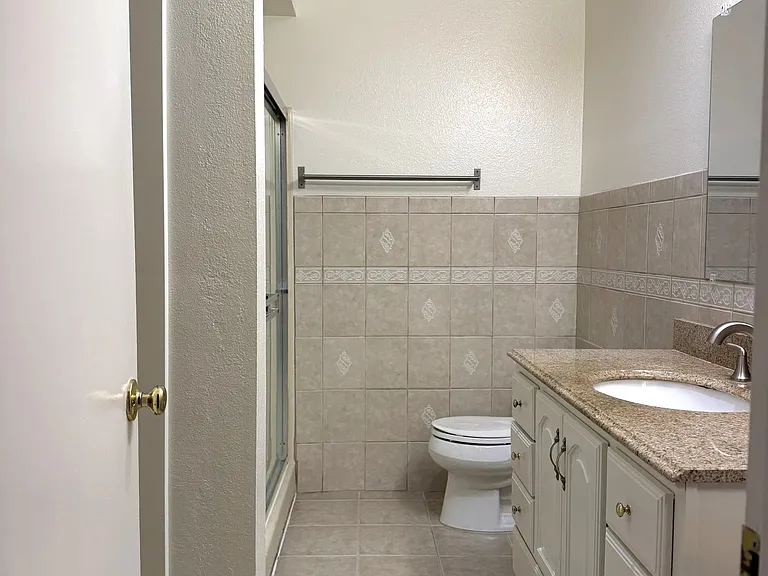 3602 W Estates Ln — Photo 17