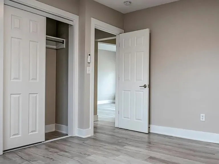 320 Koch Ave — Photo 8