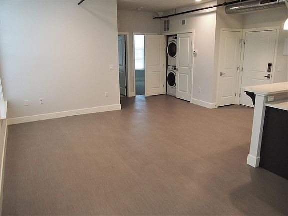 Living area (washer/dryer)