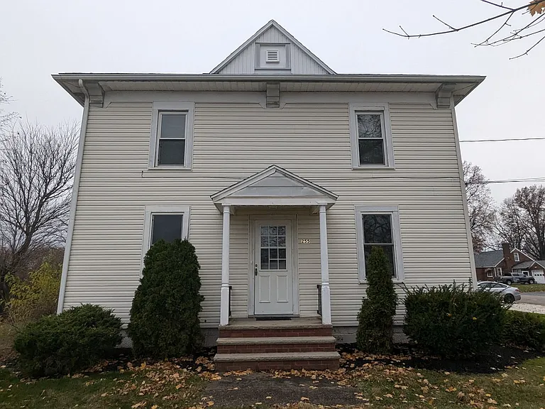 255 Whipple Ave NW #A — Photo 2