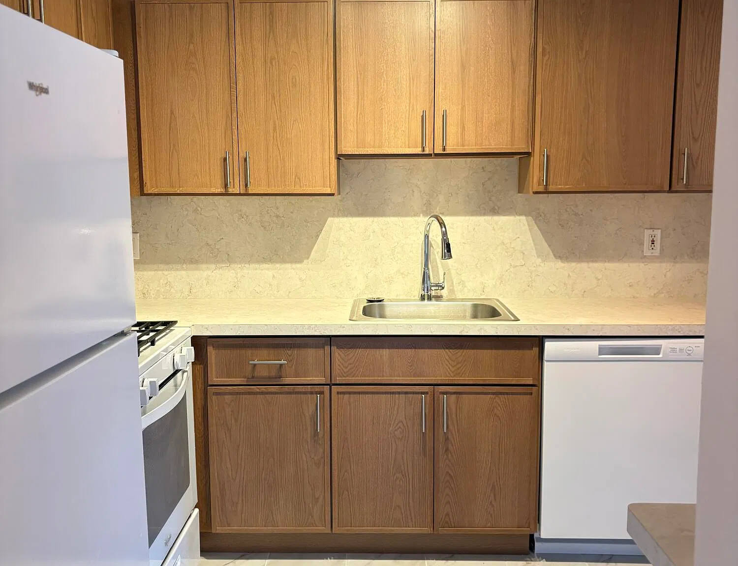 2 bed, 1219 sqft, $2,350 — Photo 2