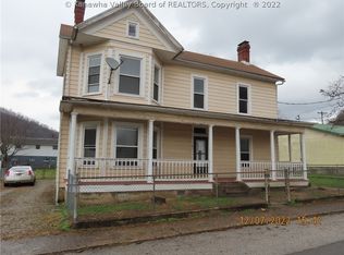 181 Walnut St, East Bank, WV 25067