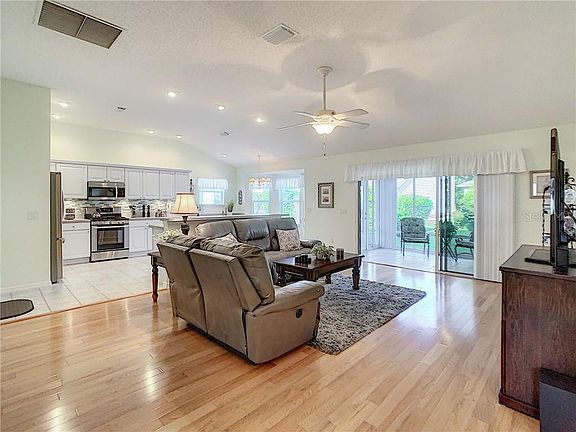 4th image of 2200 Westchester Way