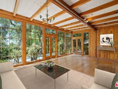 13438 Java Dr, Beverly Hills, CA, 90210