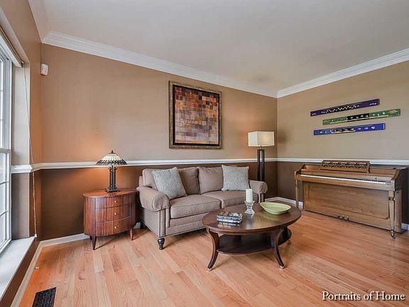 5th image of 39W209 E Mallory Dr