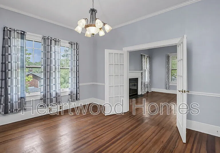 2417 Clark St #B — Photo 11