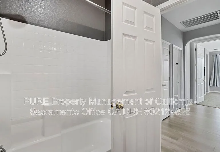 1518 Sandmark Dr — Photo 41