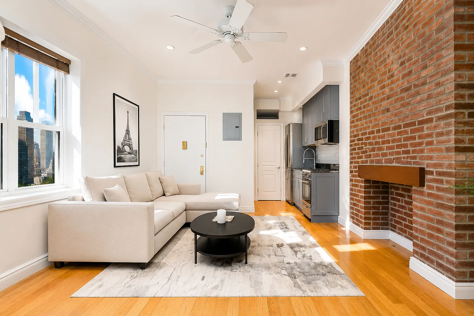 44 Avenue B — Photo 1
