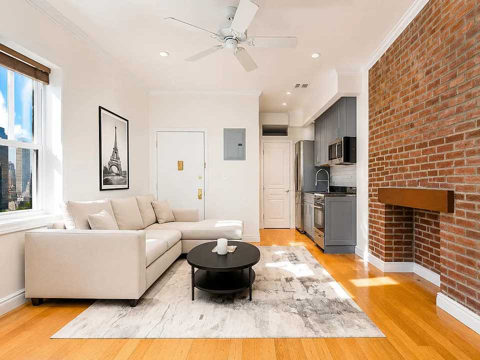 44 Avenue B #4C