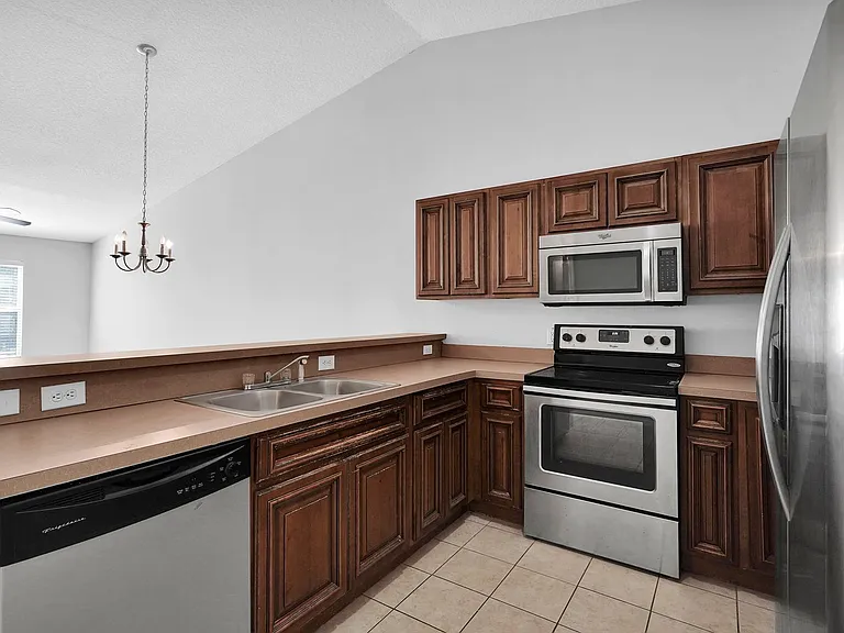 8305 Homeport Ct — Photo 21