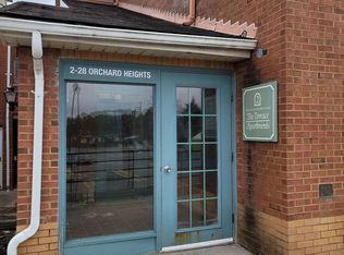 2 Orchard Heights Blvd #243, Aurora, ON L4G3W3