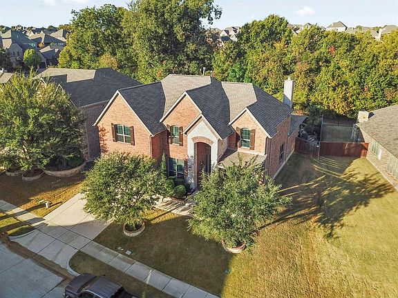 3rd image of 501 Elm Creek Dr