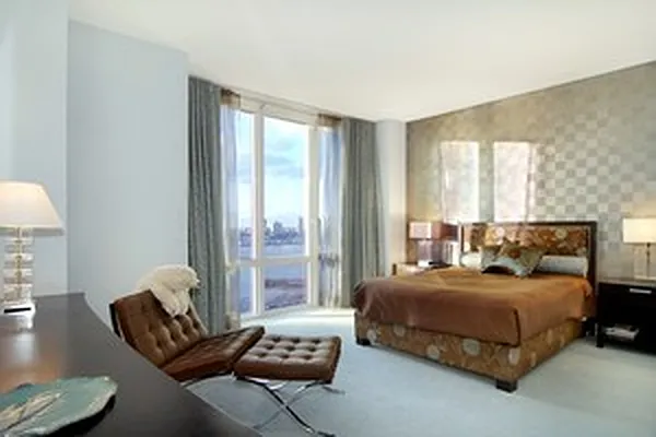 Sold by Corcoran | media 3