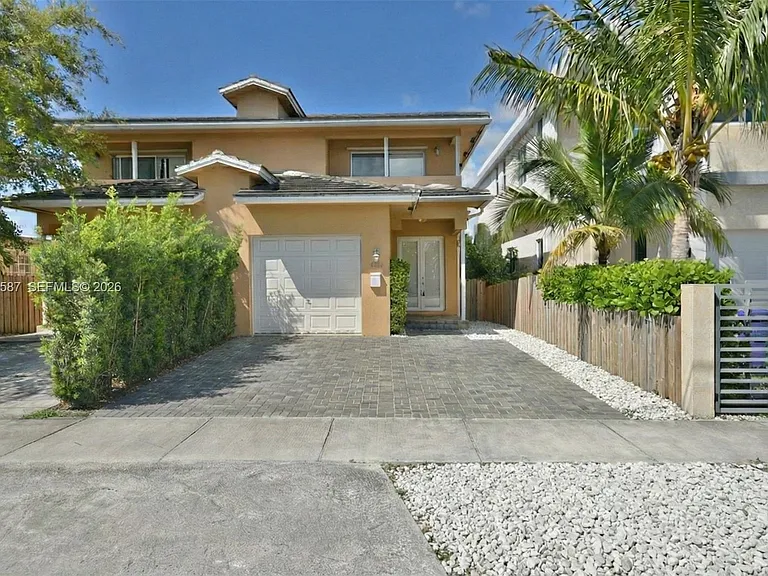 2780 SW 33rd Ave — Photo 50