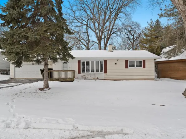 1000 Fortress Dr, McHenry, IL 60050