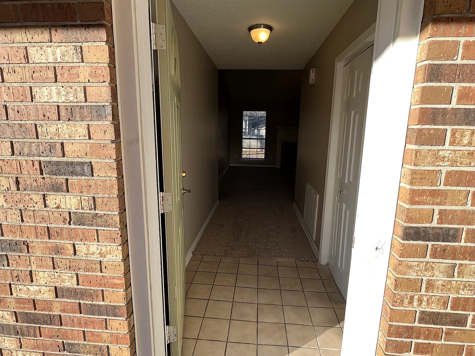 3 bed, 1487 sqft, $1,525 — Photo 4