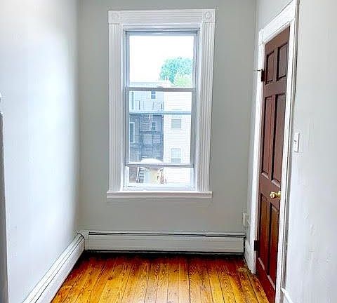 4th image of 53 Monitor St APT 1