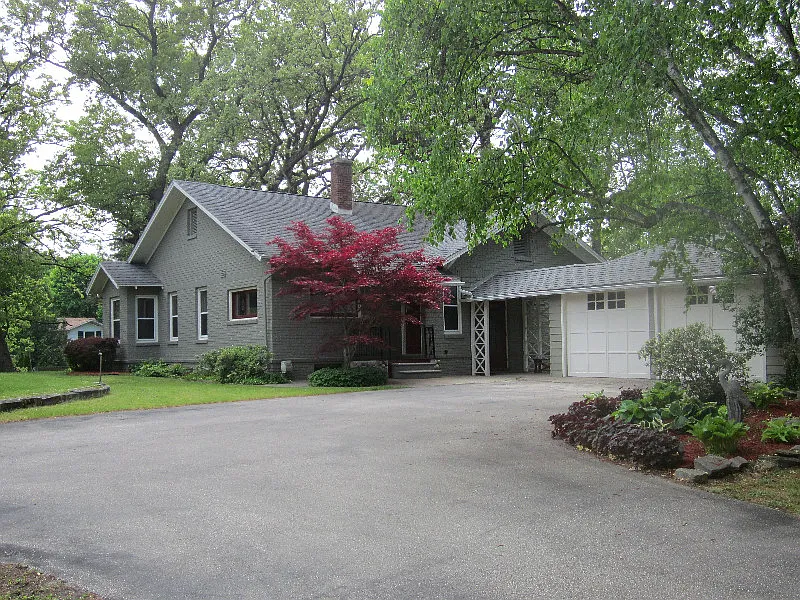 3110 Hidden Rd photo 1