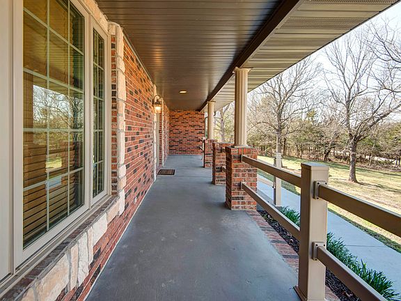 2nd image of 496 W Saddle Club Road
