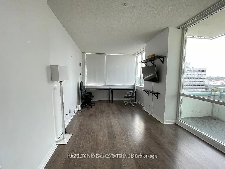 220 Burnhamthorpe Rd W #1709 — Photo 8